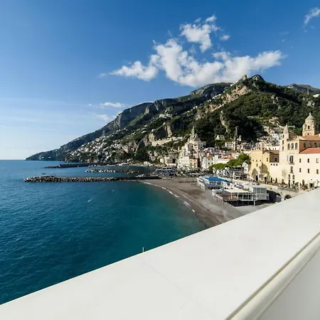 Palazzo Don Salvatore 게스트하우스 *